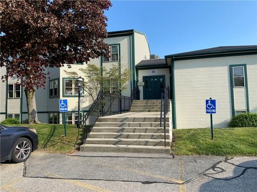 807-3524 W Shore Rd, Warwick, RI, 02886-5070 | Card Image