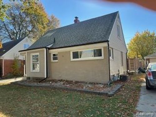 20260 Lancaster St, Harper Woods, MI, 48225-1632 | Card Image