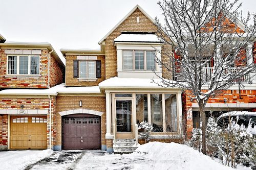 643 Pleasant Ridge Ave, Vaughan, ON, L4J0G2 | Card Image