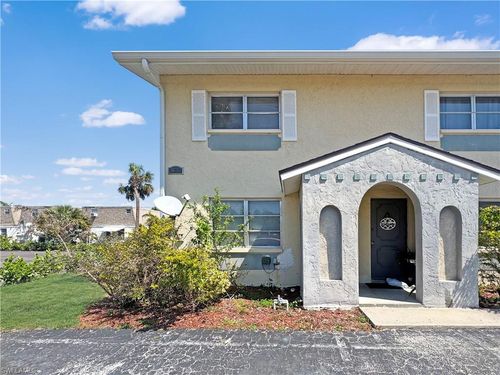 apt-6-6635 Warwick Cir, Fort Myers, FL, 33919-6228 | Card Image