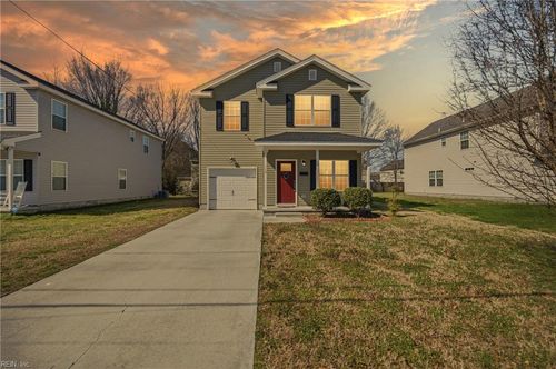 115 Wall St, Portsmouth, VA, 23702-1037 | Card Image