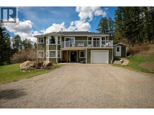 747 Chimney Valley Rd, Williams Lake, BC, V2G4W4 | Card Image