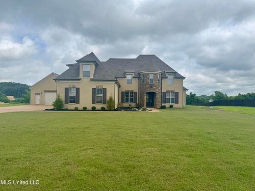 5322 Grays Valley Dr, Hernando, MS, 38632-9190 | Card Image