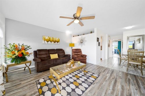 34c-15610 Ne 6th Ave, Miami, FL, 33162 | Card Image