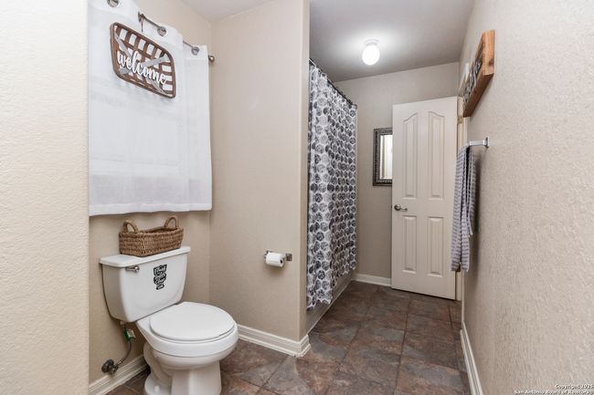 9223 Saucedo Dr, House other with 5 bedrooms, 4 bathrooms and null parking in Helotes TX | Image 26