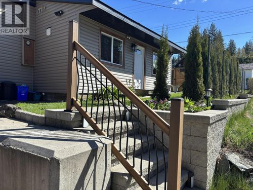 95 2nd Street Nw, Nakusp, BC, V0G1R0 | Card Image