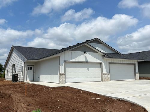 2011 N Reece St, Goddard, KS, 67052 | Card Image