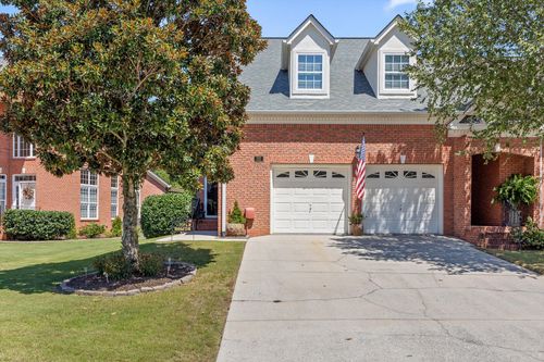 737 Outlook Ln, Chattanooga, TN, 37419-2225 | Card Image