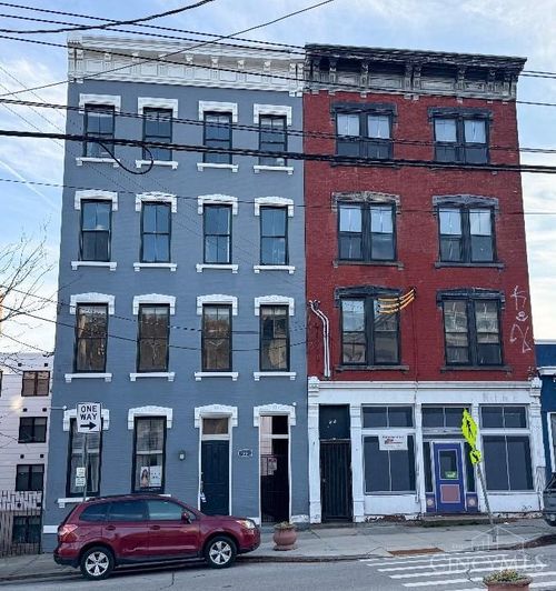 551 E 13th St, Cincinnati, OH, 45202-8814 | Card Image