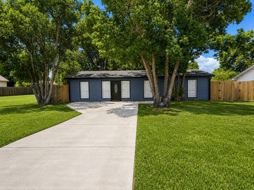4501 38th St, Dickinson, TX, 77539-5806 | Card Image