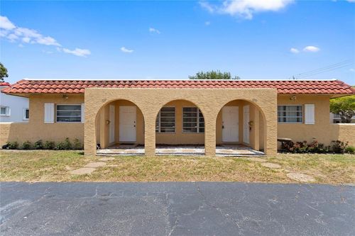 697 Ipswich St, Boca Raton, FL, 33487-3910 | Card Image