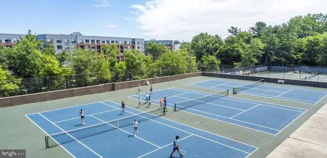 APT-303 - 1800 Old Meadow Rd, Condo with 2 bedrooms, 2 bathrooms and null parking in MCLEAN VA | Image 23