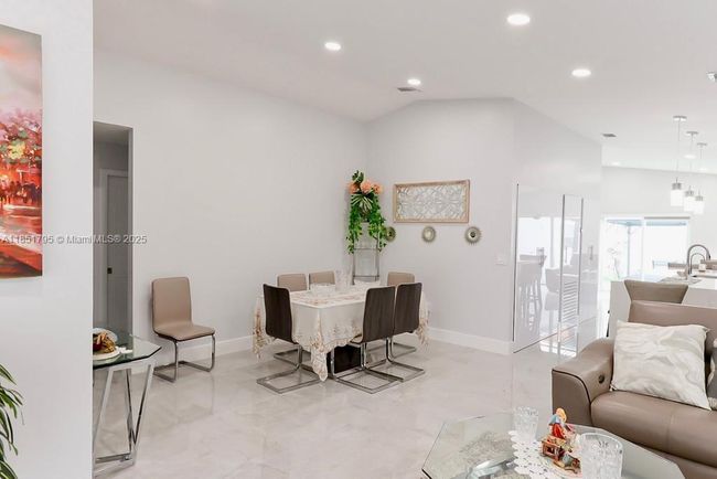 3813 Sw 149 Th Pl, House other with 4 bedrooms, 3 bathrooms and null parking in Miami FL | Image 13