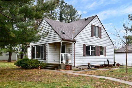 812 6th St W, Wabasha, MN, 55981-1130 | Card Image