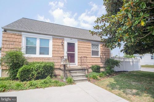 20 Chester Cir, Glen Burnie, MD, 21060-7356 | Card Image