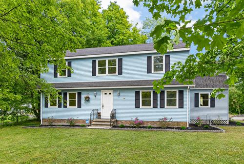 240 Taylor St, Littleton, MA, 01460-2001 | Card Image