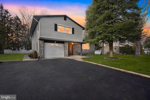 323 Parry Rd, CINNAMINSON, NJ, 08077-4387 | Card Image