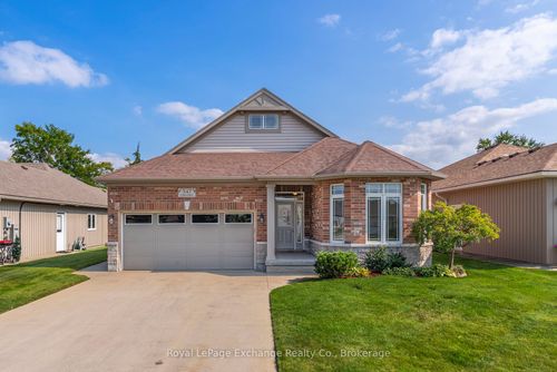 51-547 Stornoway, Kincardine, ON, N2Z0A4 | Card Image