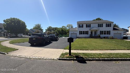 8 Bonnie Dr, North Middletown, NJ, 07748-5108 | Card Image