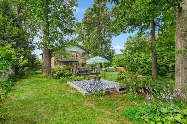 1058 Howard Gap Loop Rd, House other with 3 bedrooms, 3 bathrooms and null parking in Flat Rock NC | Image 29