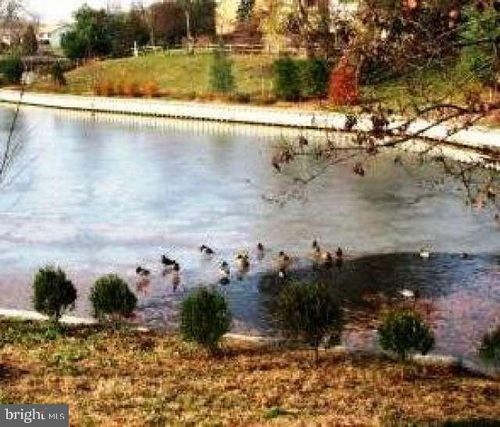 960 Jamestown Rd, Hightstown, NJ, 08520 | Card Image