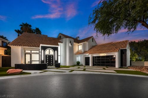 8600 Titleist Cir, Las Vegas, NV, 89117-5843 | Card Image