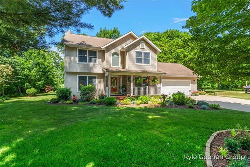 8808 Riverbend Dr, South Haven, MI, 49090 | Card Image