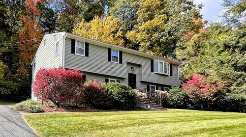 52 Framingham Rd, Southborough, MA, 01772-1206 | Card Image