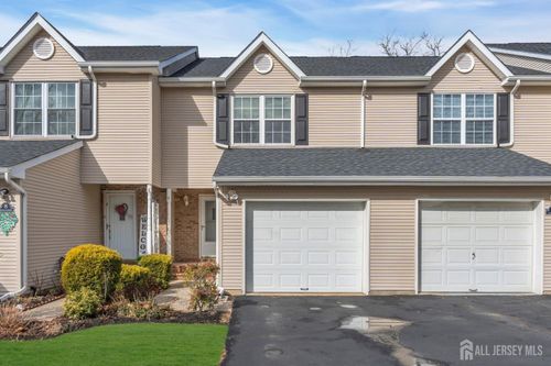 9 Lucia Ct, Aberdeen, NJ, 07747-1372 | Card Image