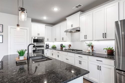 905 Bent Brook Rd, Oak Point, TX, 75068-1363 | Card Image