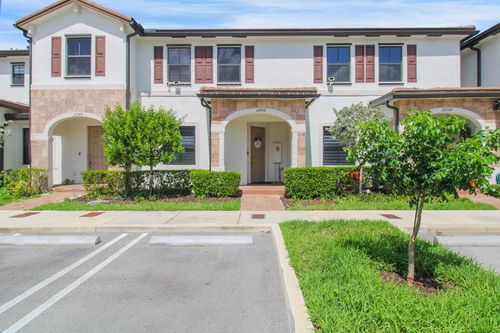 10956-10956 W 32nd Ln, Hialeah, FL, 33018-2184 | Card Image