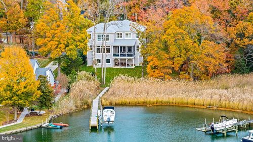 90 E Lake Dr, ANNAPOLIS, MD, 21403-4413 | Card Image