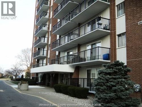 306-8591 Riverside Dr E, Windsor, ON, N8S1G3 | Card Image
