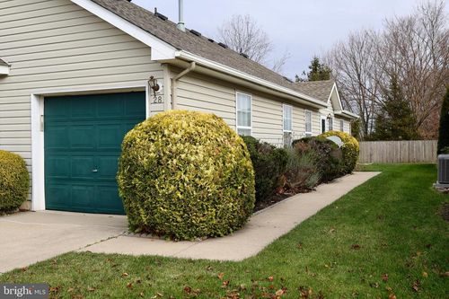 28 Palmer Sq, EDGEWATER PARK, NJ, 08010-3118 | Card Image