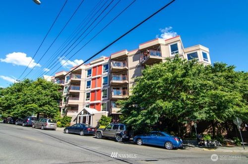 unit-303-711 E Denny Way, Seattle, WA, 98122-2258 | Card Image