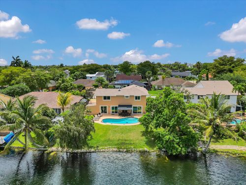 621 Sw 98th Terrace, Pembroke Pines, FL, 33025 | Card Image