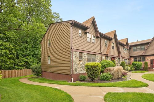 apt-3a-52 Milford Ln, Suffern, NY, 10901-7946 | Card Image
