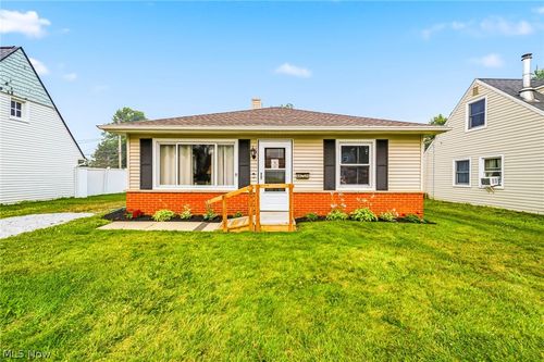 4820 Forest Rd, Mentor, OH, 44060-1304 | Card Image