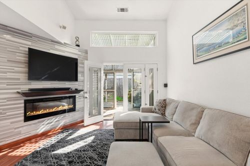 36-3813 Pasadena Ave, Sacramento, CA, 95821-2879 | Card Image