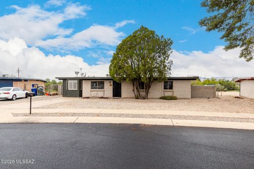 4030 S Knotty Pine Place, Tucson, AZ, 85730 | Card Image