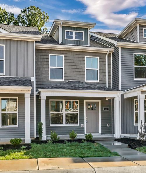 141 Quarry Point Dr, Clarksville, TN, 37043-3368 | Card Image
