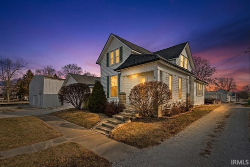 218 N Howard St, Greentown, IN, 46936-1209 | Card Image