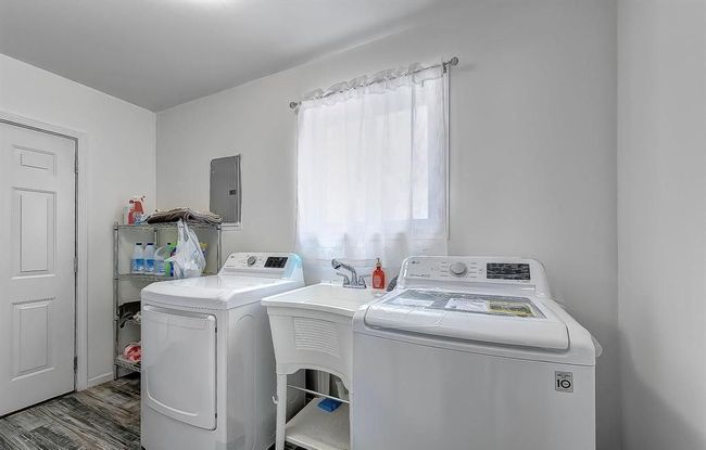 5642 Weddell St, House other with 3 bedrooms, 2 bathrooms and null parking in Dearborn Heights MI | Image 11