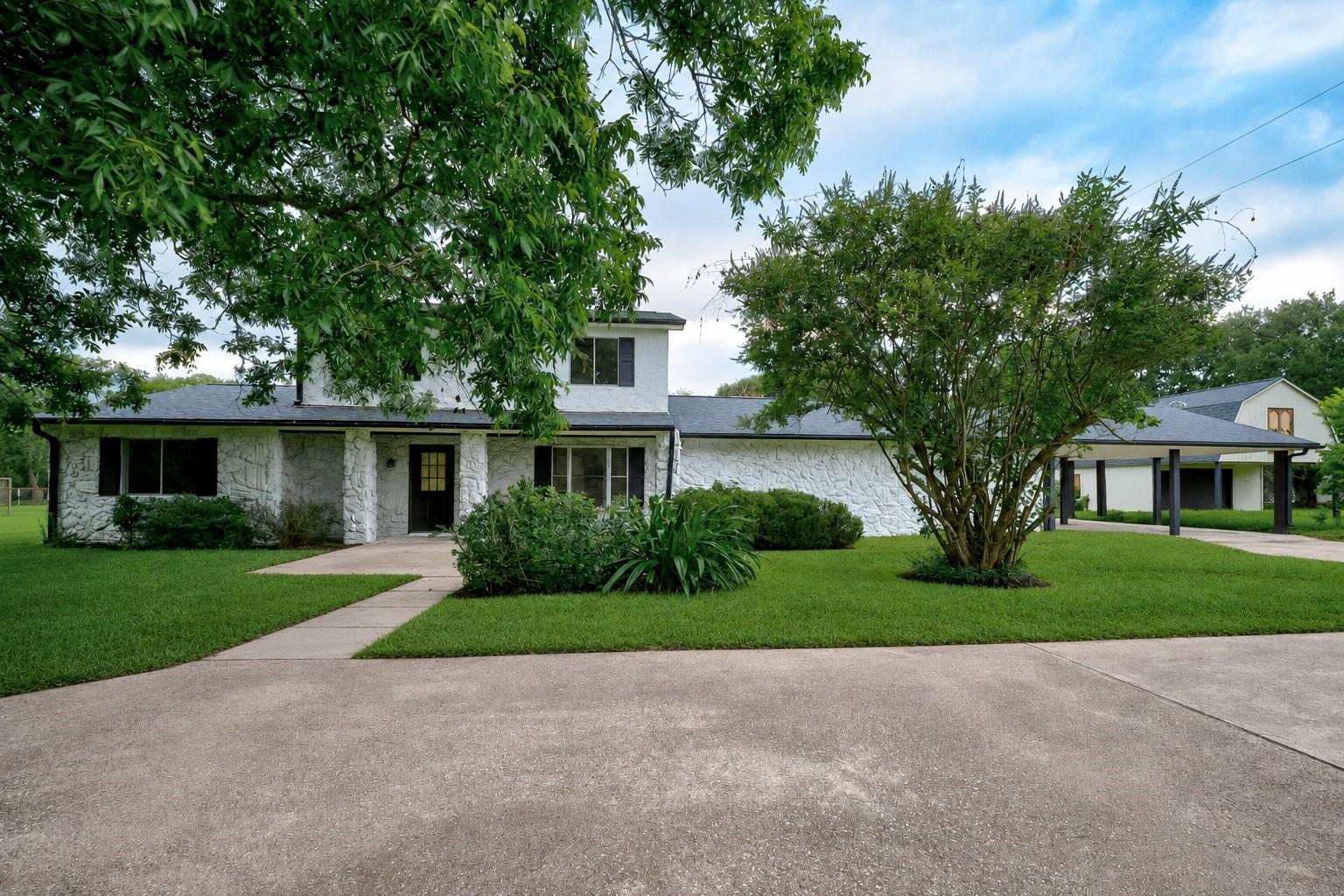 Residential in Manvel