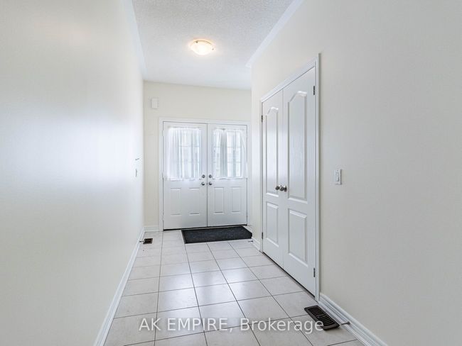 856 Miltonbrook Cres, House attached with 4 bedrooms, 3 bathrooms and 2 parking in Milton ON | Image 7