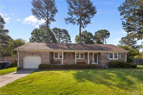 1604 Macguffie Ct, Virginia Beach, VA, 23464-7107 | Card Image