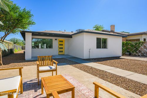218 N Westmoreland Ave, Tucson, AZ, 85745-2963 | Card Image