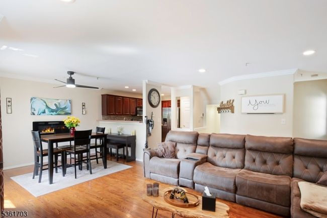 8-6 - 86 Lakeview Ct, Townhouse with 2 bedrooms, 2 bathrooms and null parking in Pompton Lakes NJ | Image 8