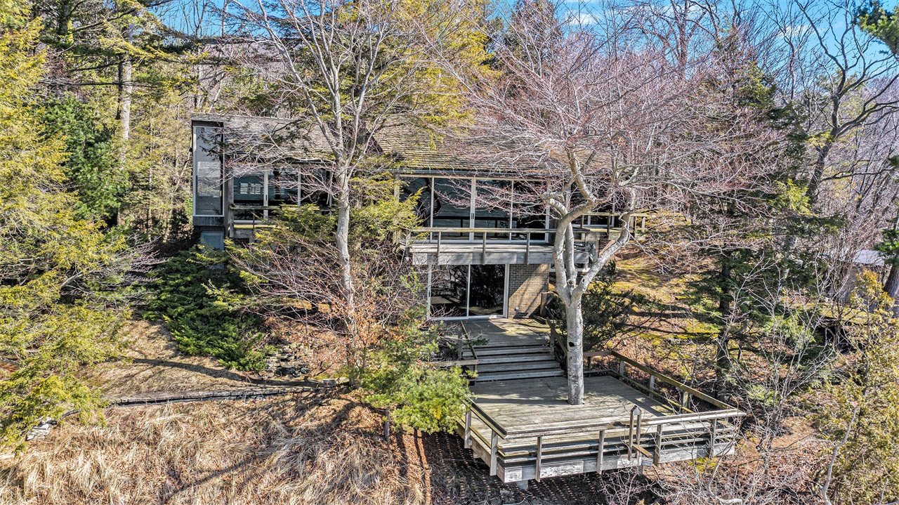 Shore Estates Rd, Spring Lake, MI 49456