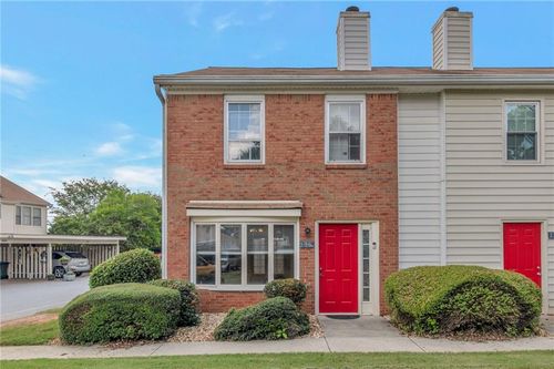 136 Old Ferry Way, Roswell, GA, 30076-2046 | Card Image